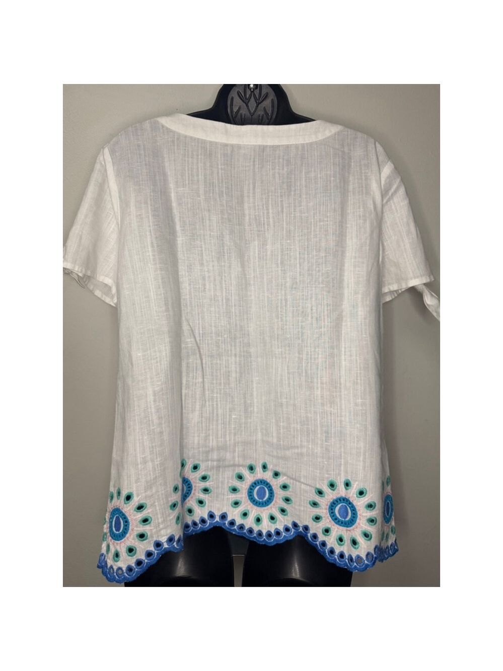Women's Talbots Top Size M Linen/Cotton Blend White Embroidered - Picture 6 of 8